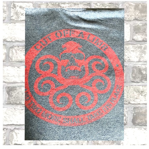 Mens Small Marvel Tshirt - Picture 2 of 3